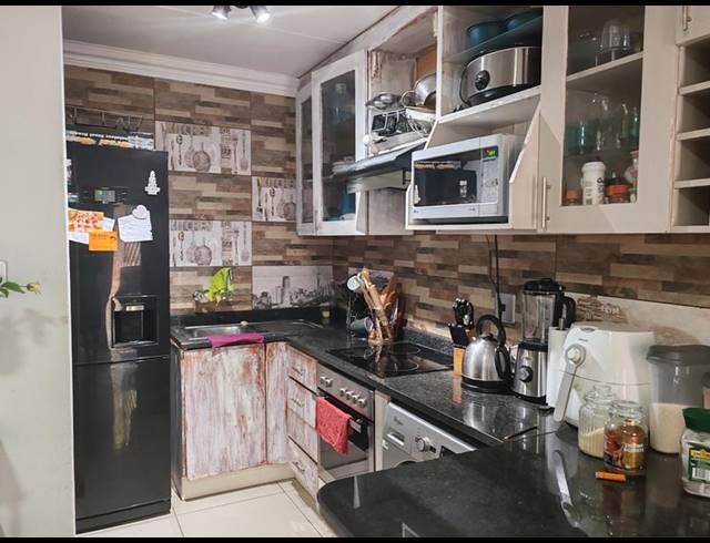 1 BEDROOM COMPLEX FOR SALE IN MORNINGHILL